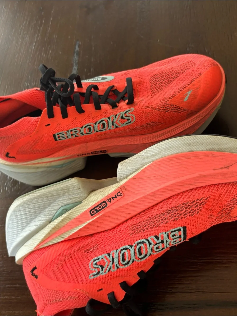 Brooks Hyperion Max Coral/Black/Light Blue Running Shoes